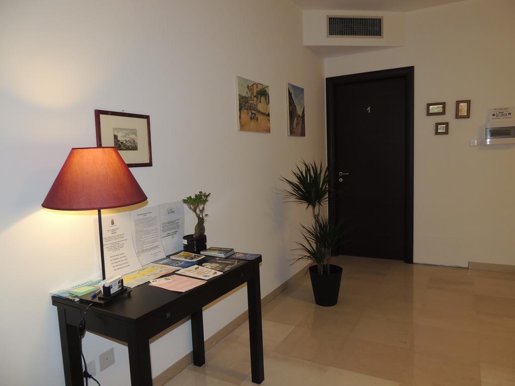 Domus Taranto Unica Sede Hotel Ngoại thất bức ảnh